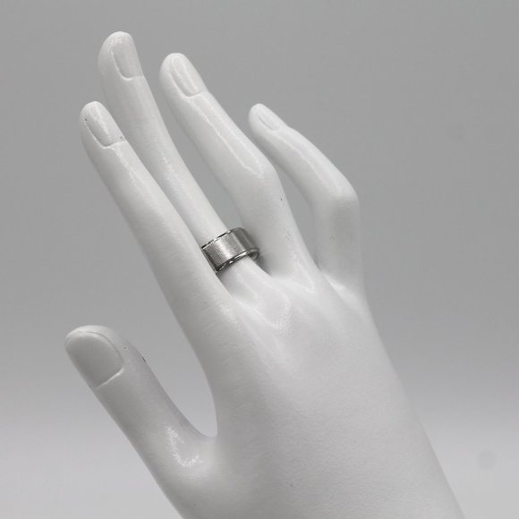 Silver tone ring band 8mm wide - Picture 4 of 5